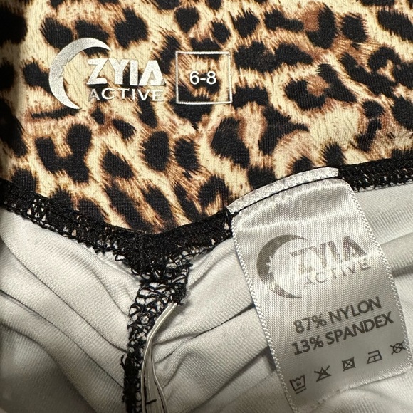 ZYIA Leopard Brilliant Scrunchy What Hi-Rise 7/8 - Picture 6 of 6